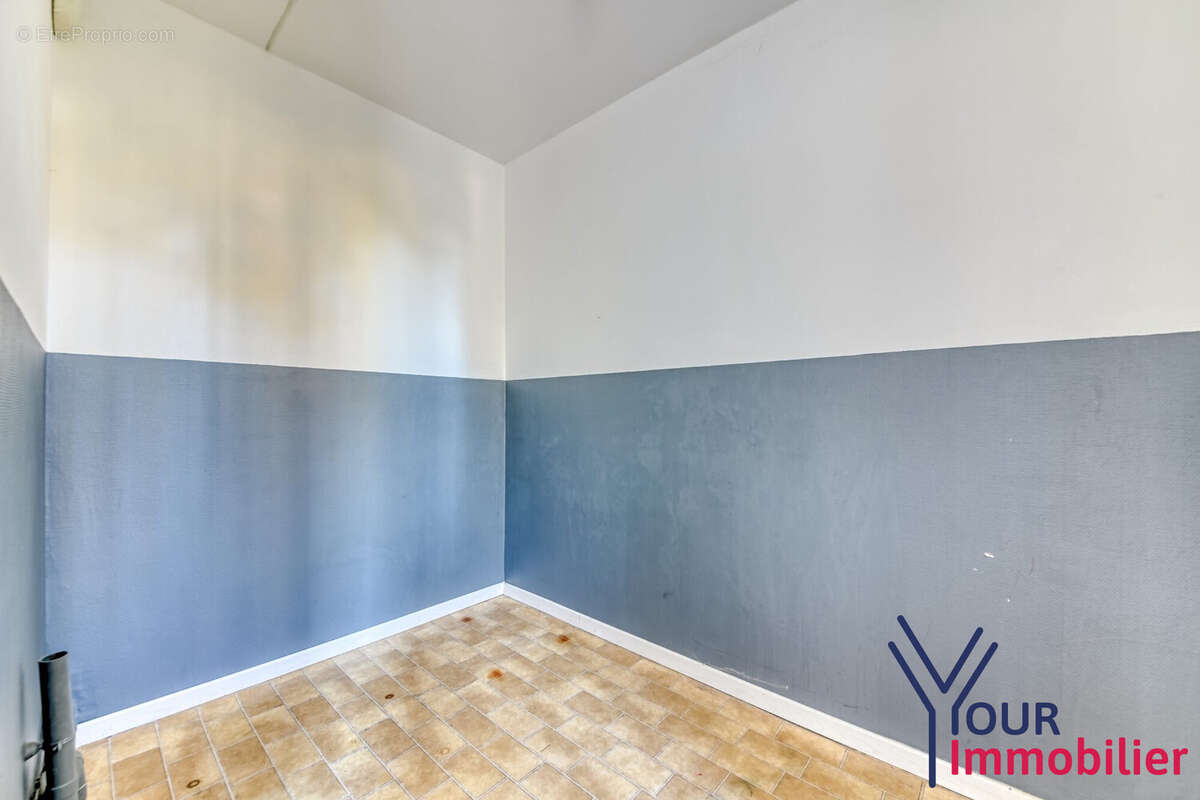 Appartement 73 m² à Venissieux  - photo 9