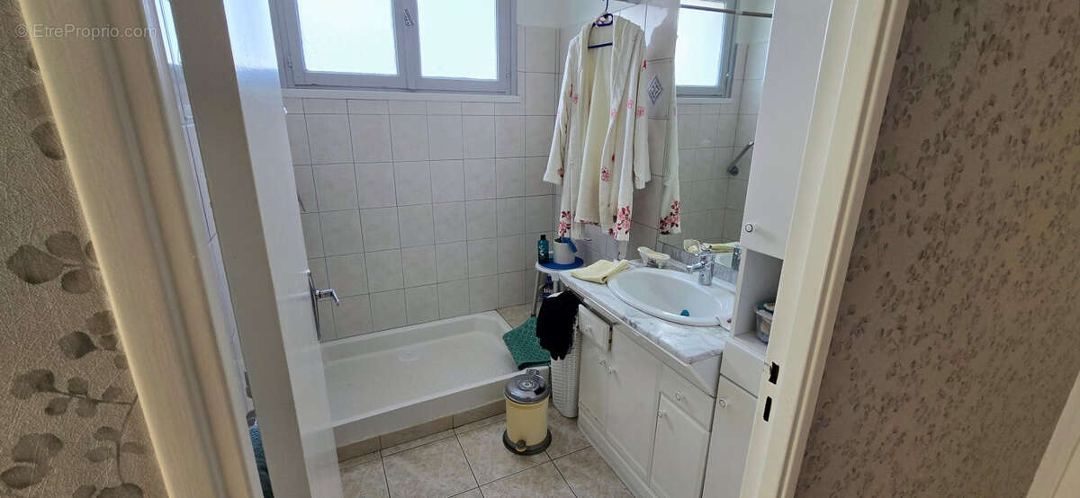 Appartement Gray 3 pièce(s) 86.35 m2 - photo 6