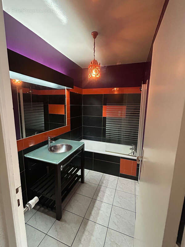Appartement à SAINT-ETIENNE