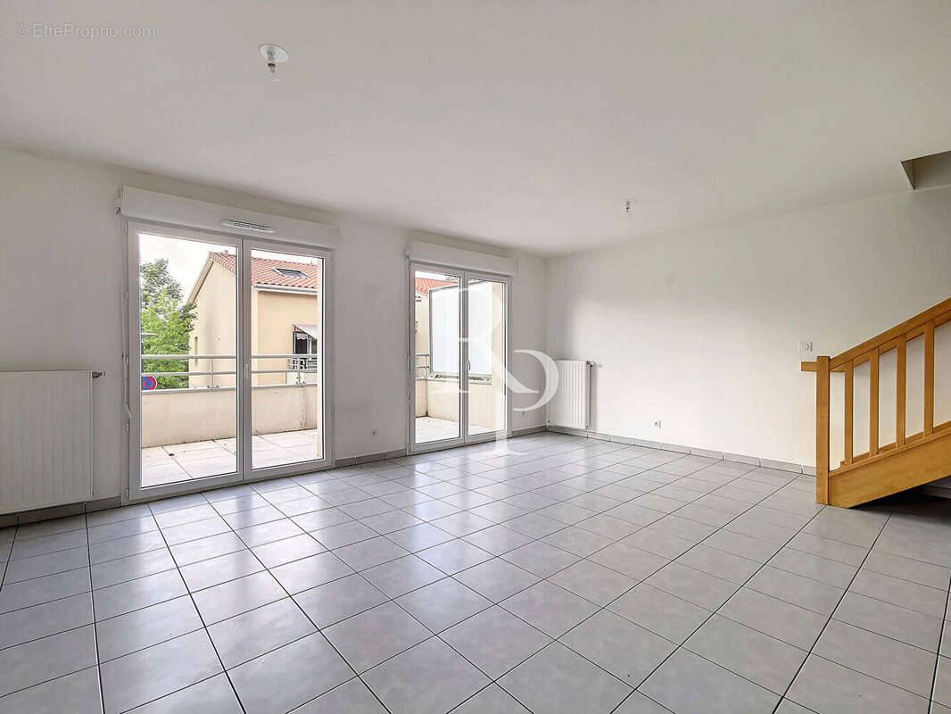 Appartement à CRAPONNE