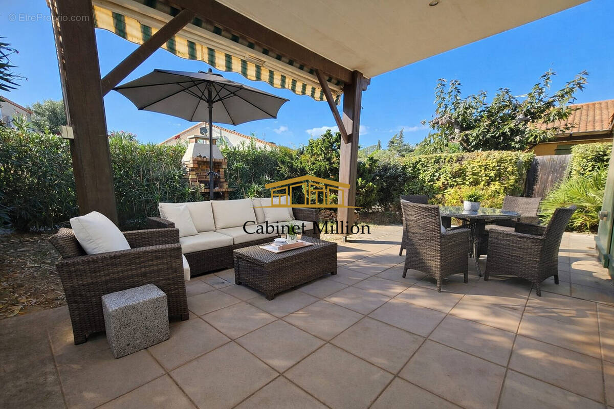 Maison à VIC-LA-GARDIOLE