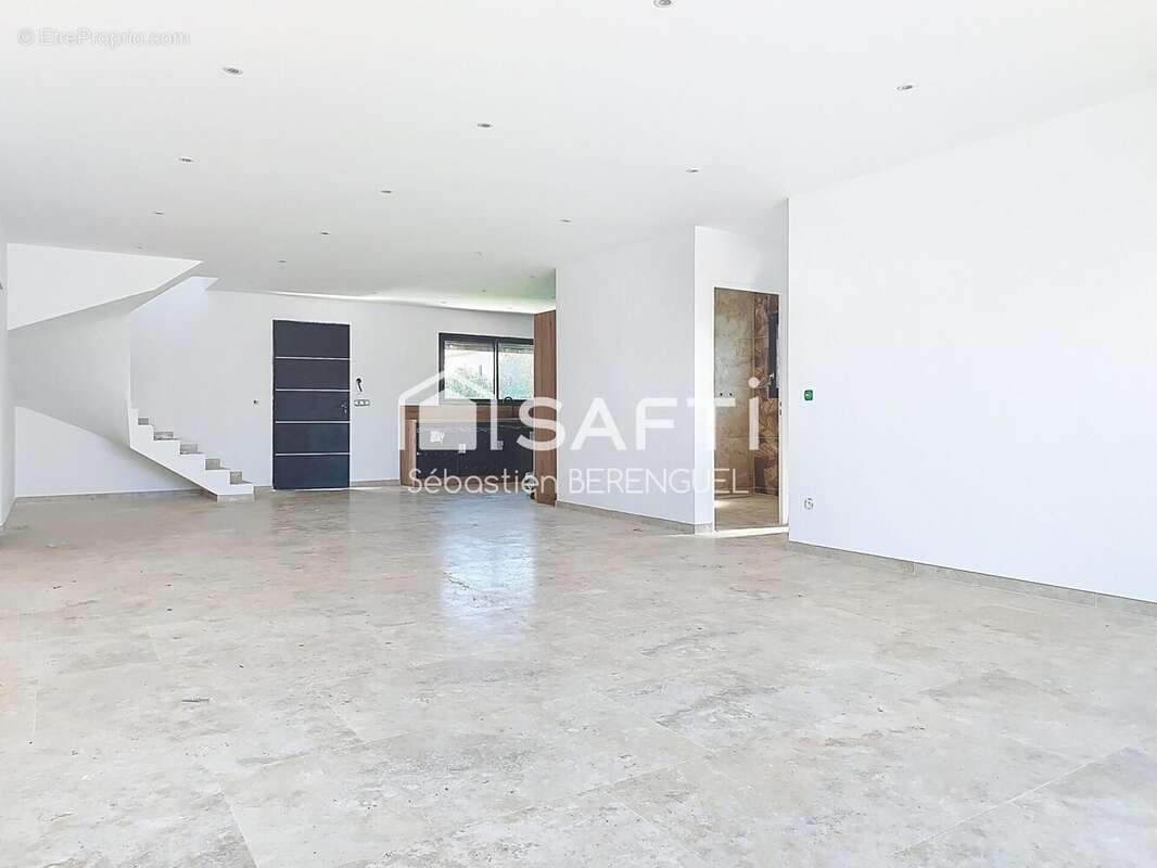 Photo 2 - Maison à ROUJAN