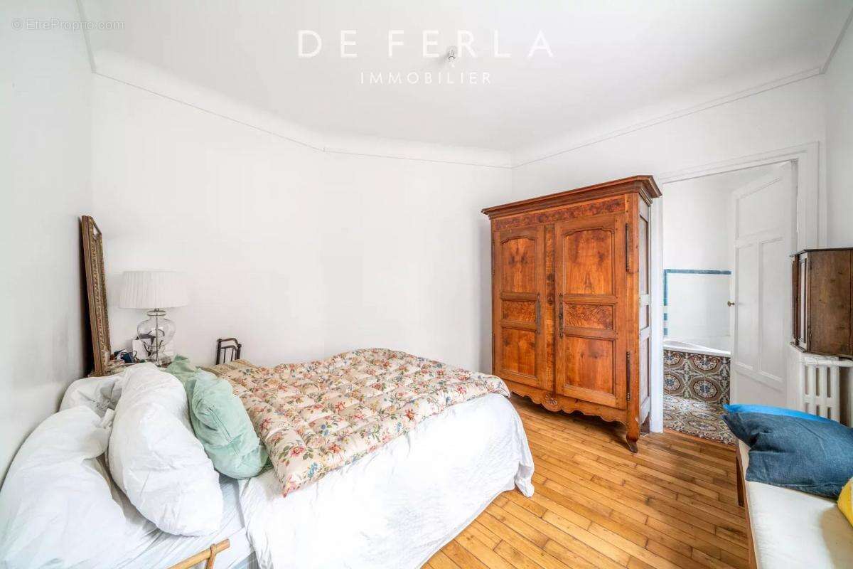 Appartement à PARIS-14E