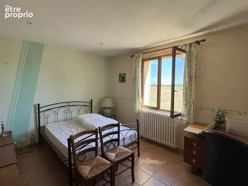Spacieuse maison d'architecte avec des dépendances et grand jardin - photo 5