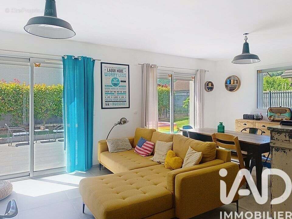 Maison 85 m² à Savigny  - photo 6