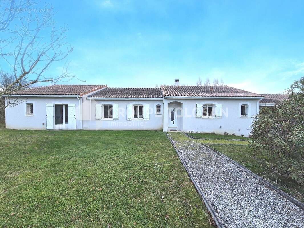 Maison à CUQ-TOULZA