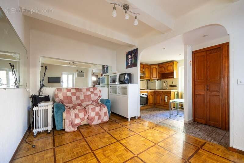 Maison à MARSEILLE-5E