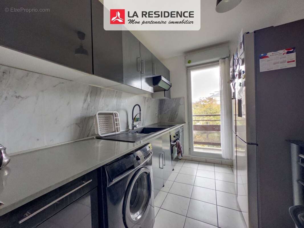 Appartement 69 m² à Carrieres-Sous-Poissy  - photo 4