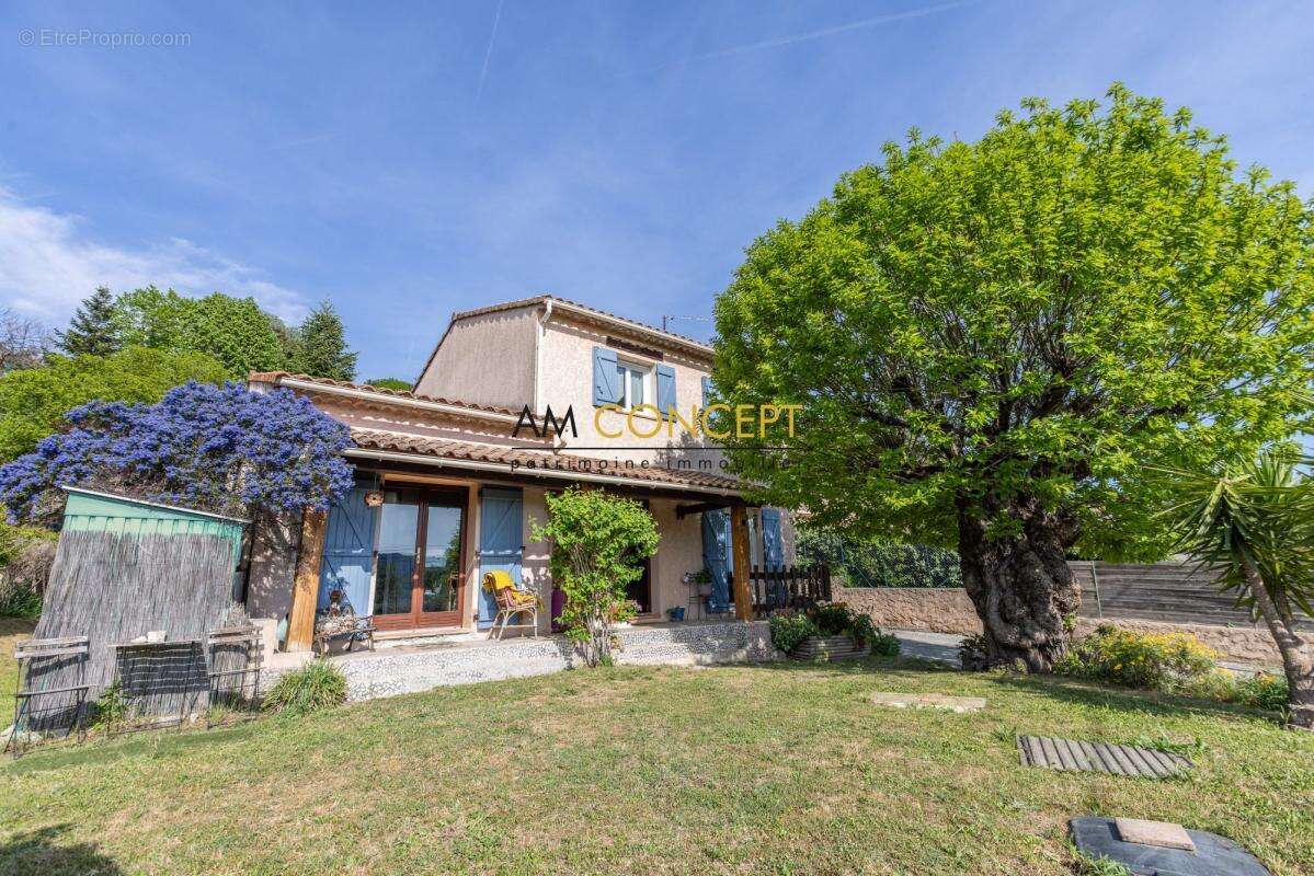 Maison à BERRE-LES-ALPES