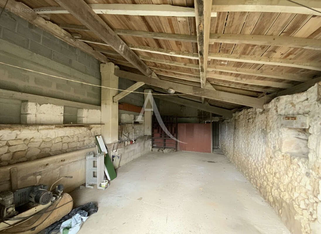 Maison à MIRAMBEAU