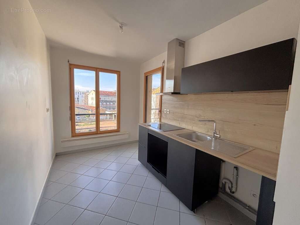 Appartement à LYON-7E