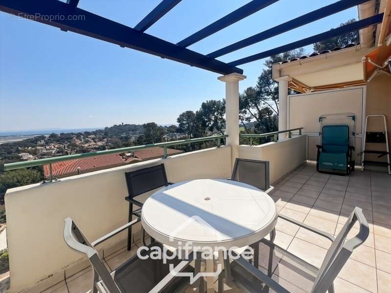 Appartement à HYERES