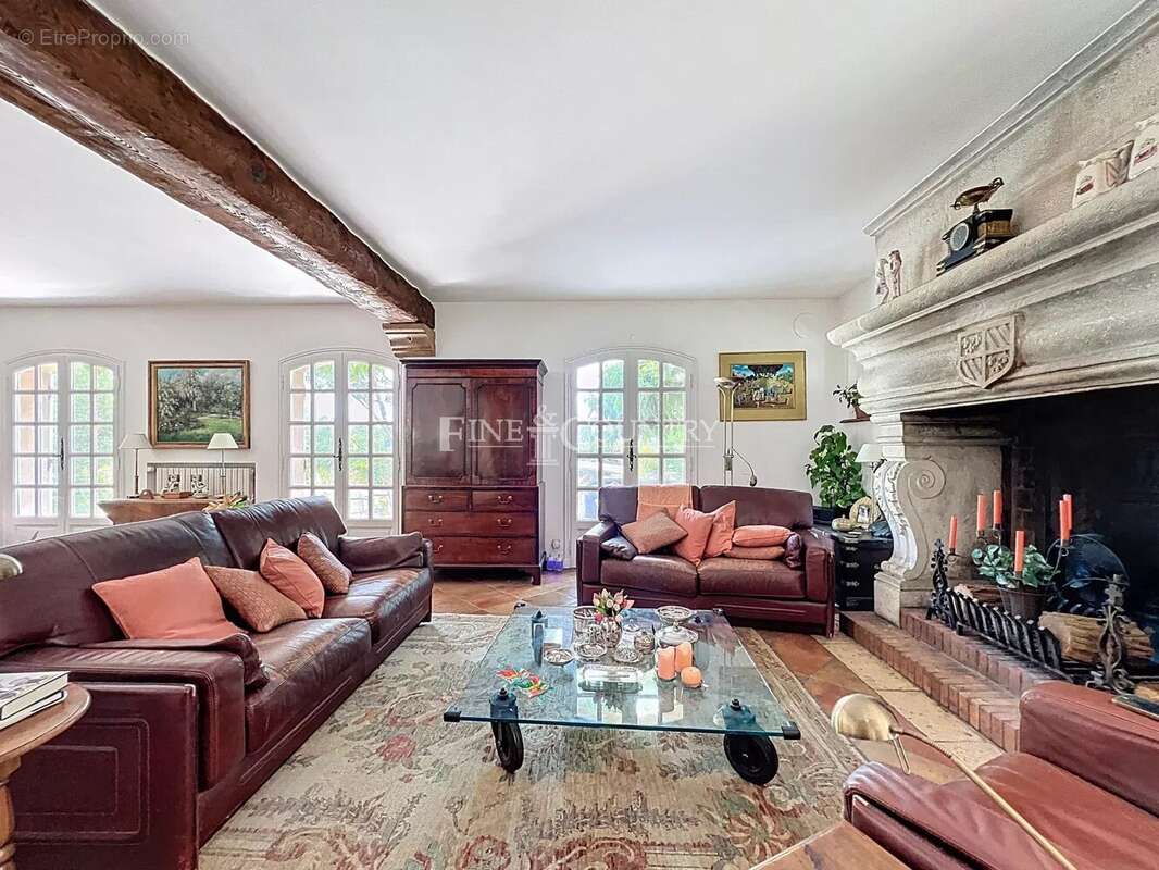 Maison à AURIBEAU-SUR-SIAGNE