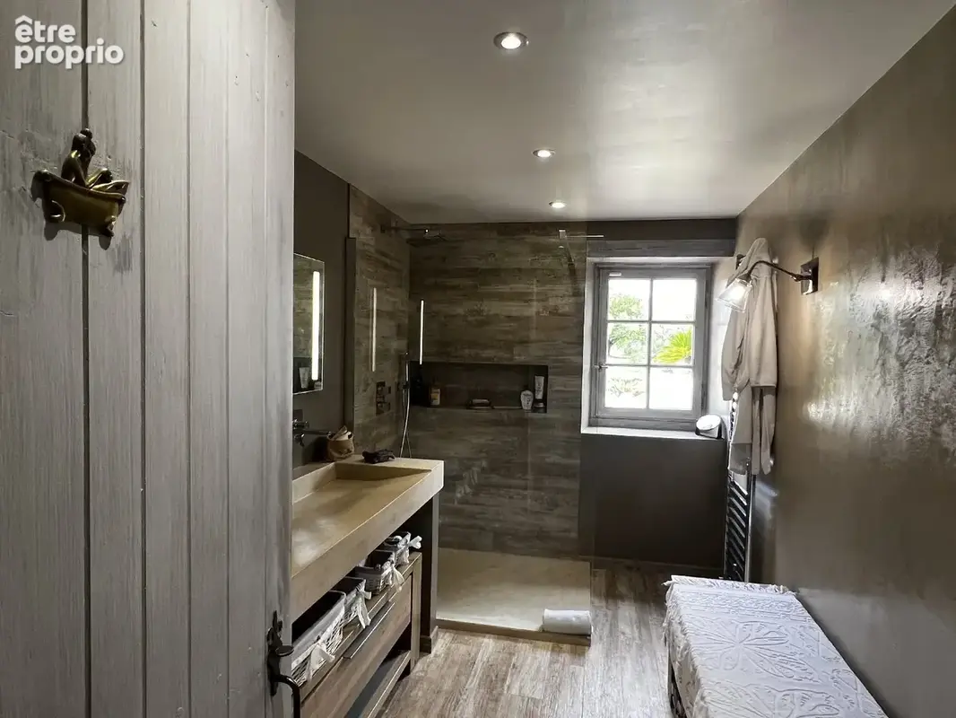 Charmante Maison en Pierre avec Piscine, Vues Panoramiques et Jardin Paisible - photo 12