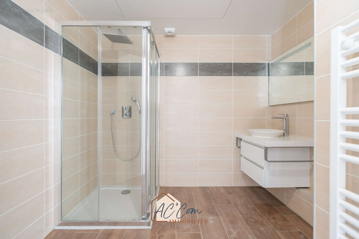 Appartement à MARSEILLE-8E
