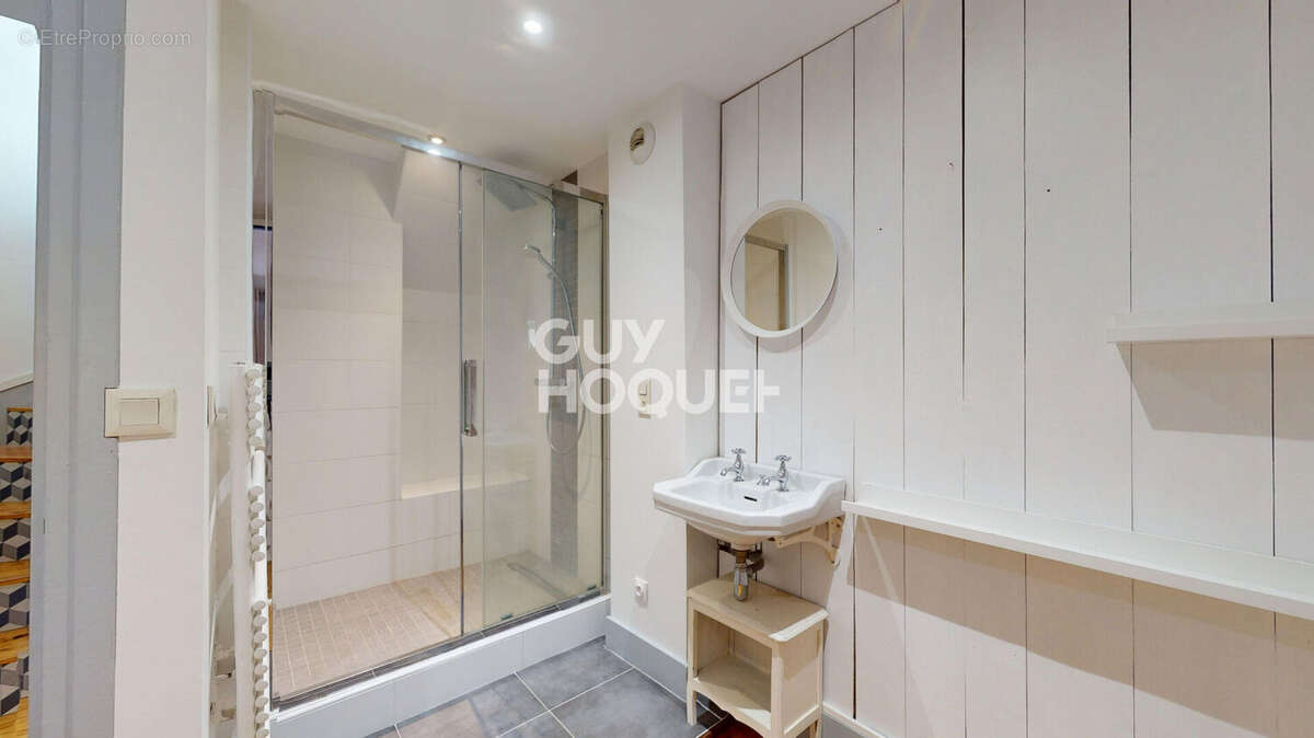 Appartement à AIX-LES-BAINS