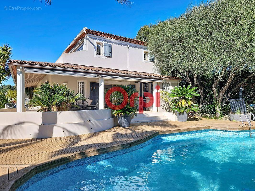 Maison à SIX-FOURS-LES-PLAGES