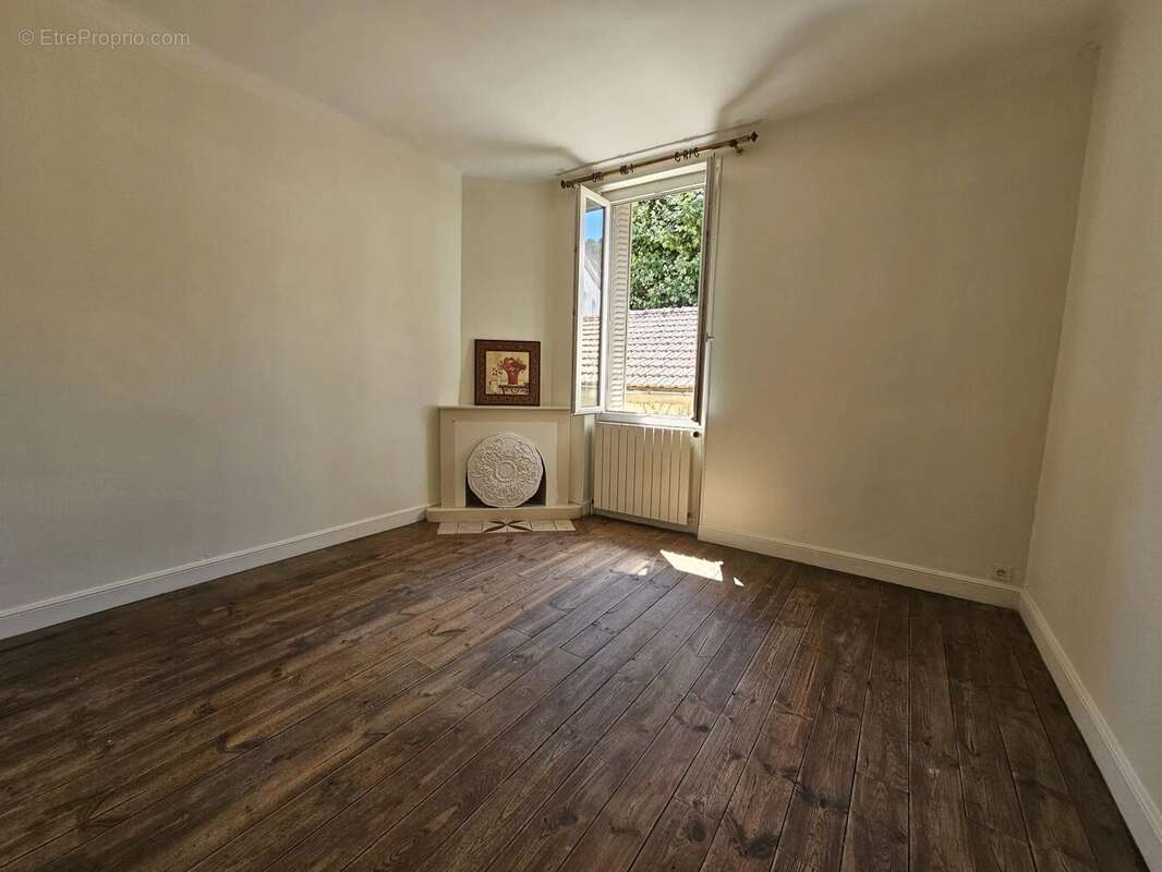 Appartement à LE TEIL