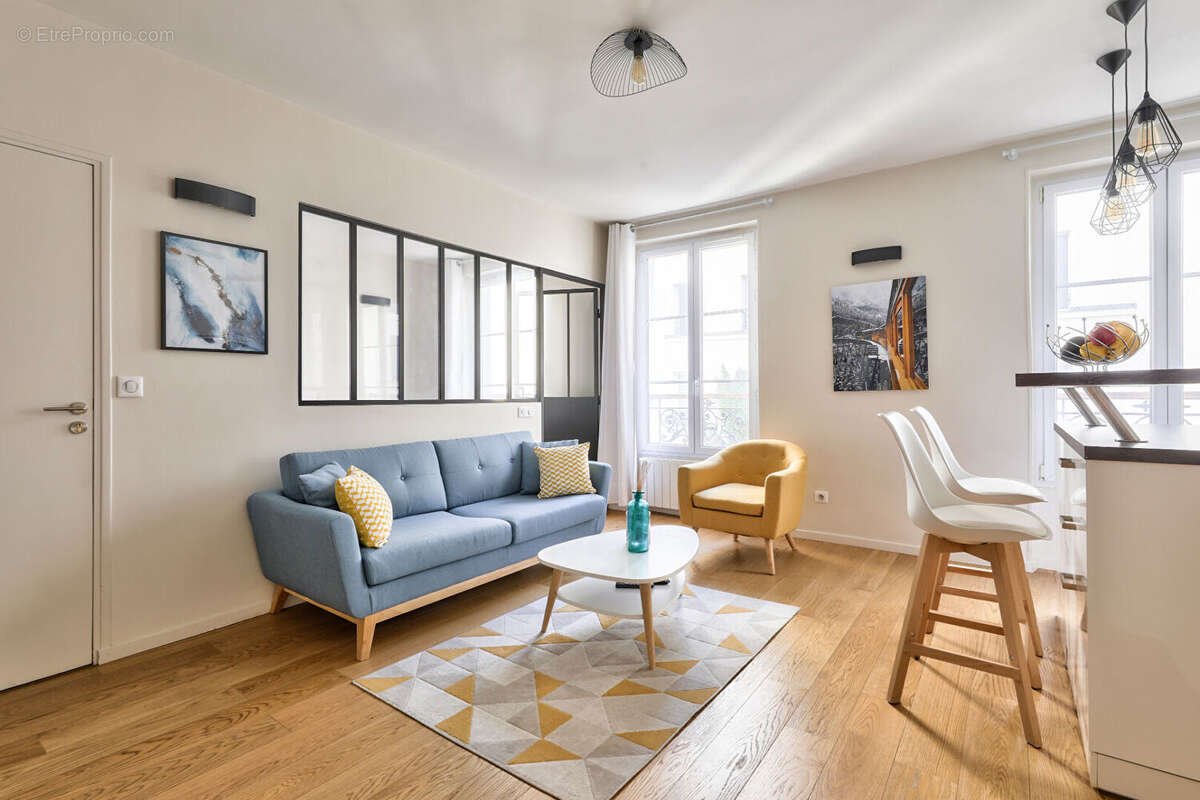 Appartement à PARIS-8E