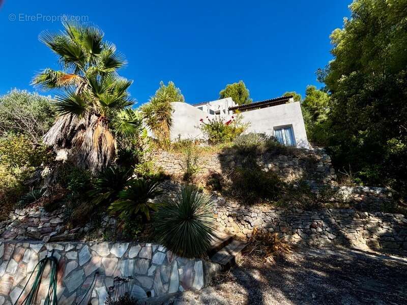 Maison à LA VALETTE-DU-VAR