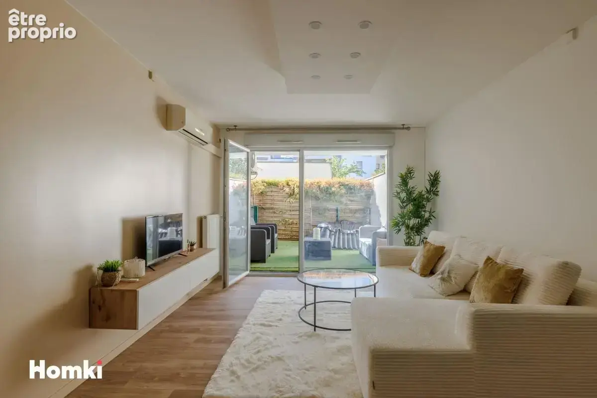 Appartement T3 de 70 m² à Villeurbanne 69100, Rue Raspail - photo 3