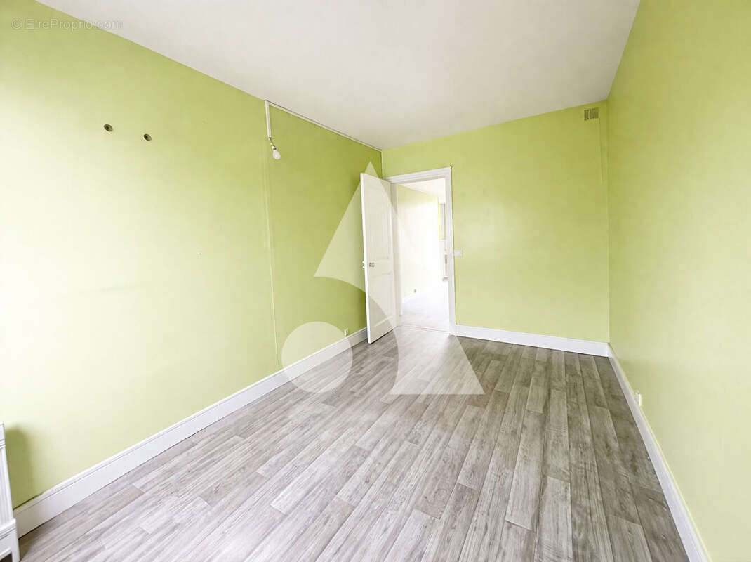 Appartement à AUBERVILLIERS