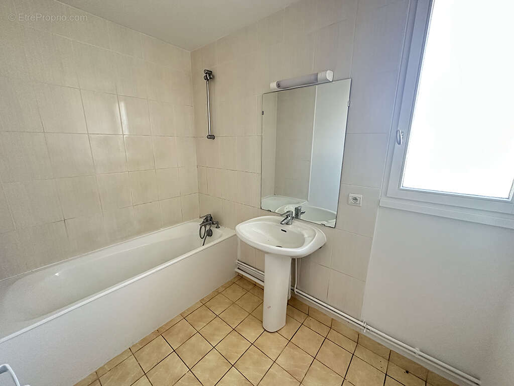 Maison à VERNEUIL-SUR-SEINE