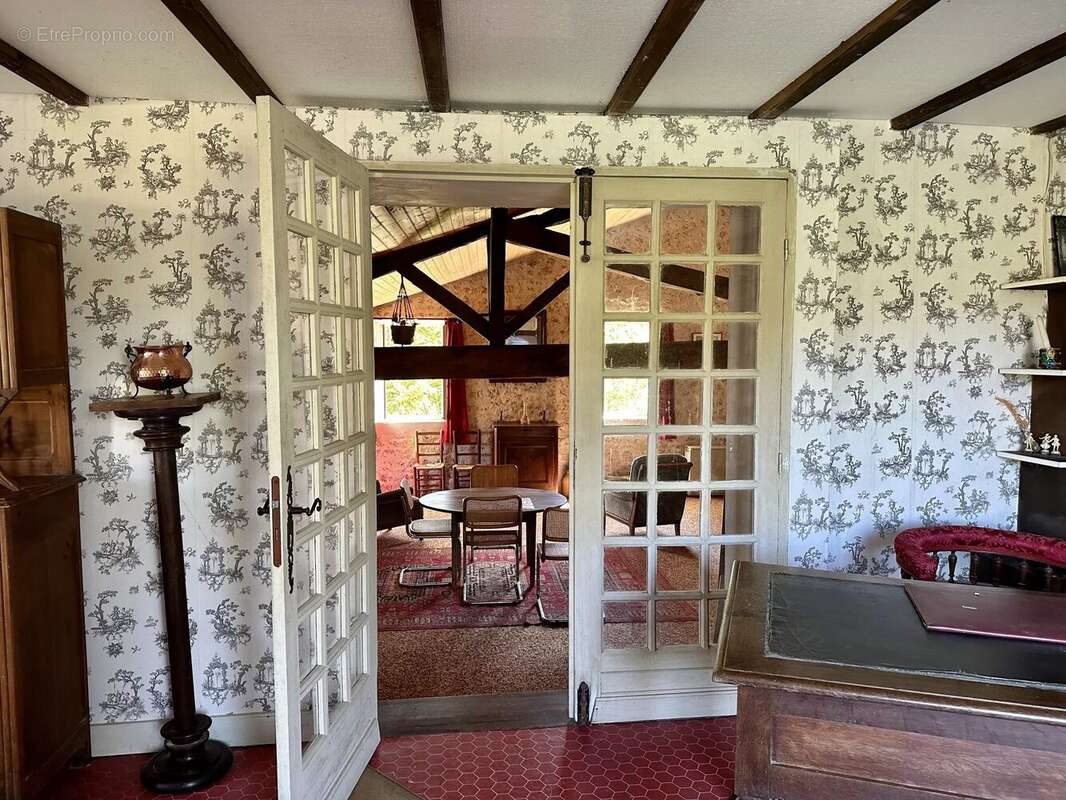 Maison traditionnelle en pierre dans un joli hameau - photo 7