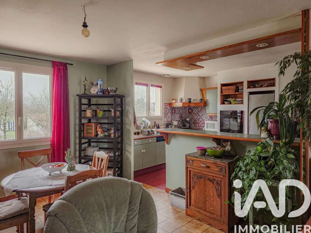 Photo 4 - Maison à BOUGUENAIS