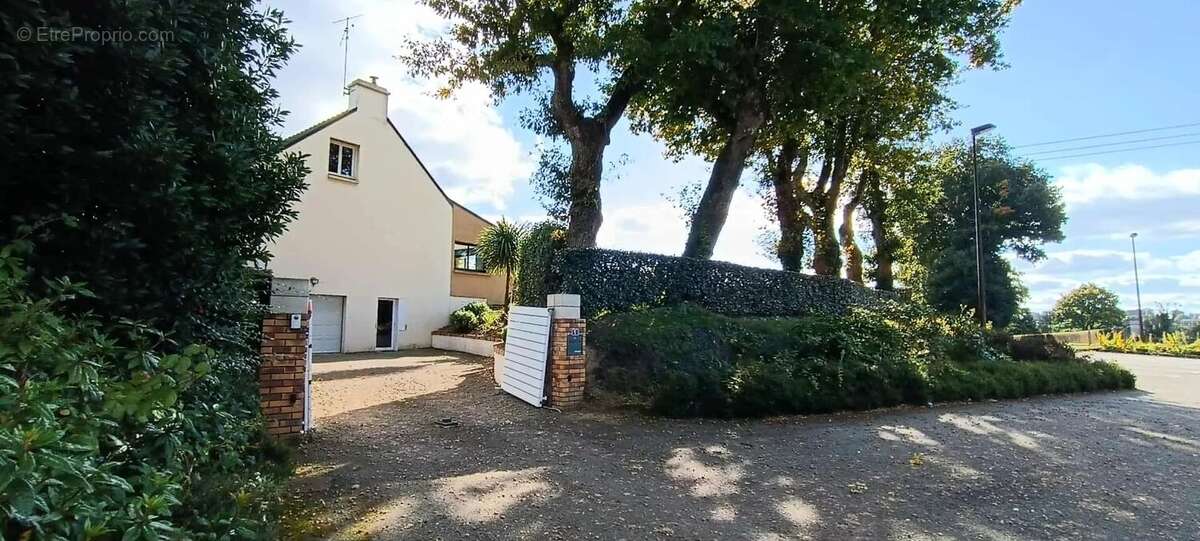 Maison à SAINT-THURIAU