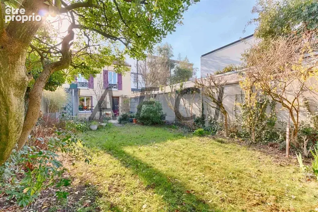 Photo Maison à Asnieres-Sur-Seine au prix de 1 245 000€