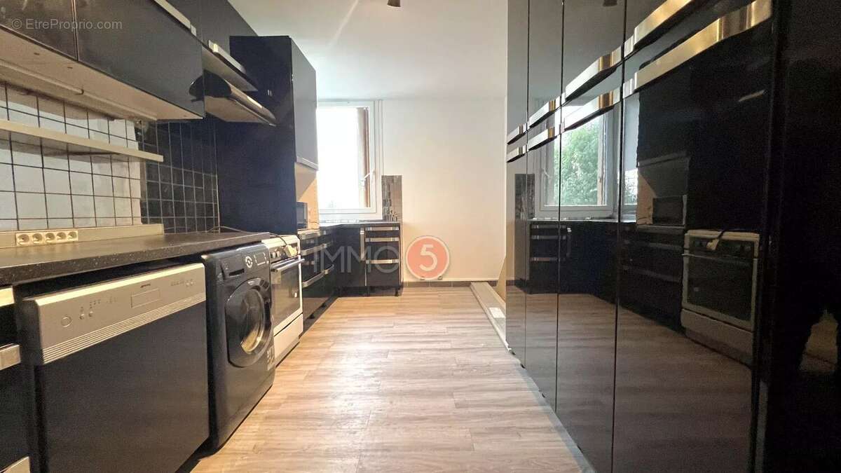 Appartement à LE RAINCY