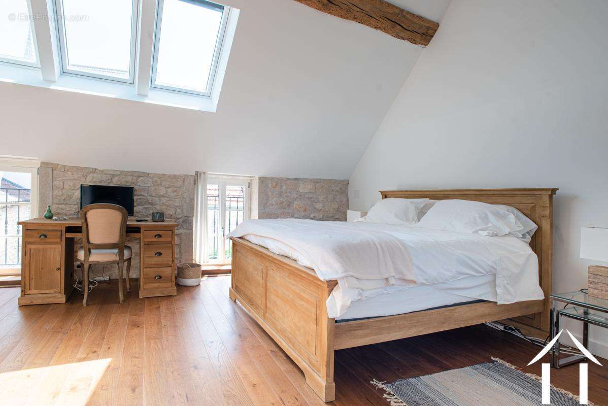 Maison à MEURSAULT
