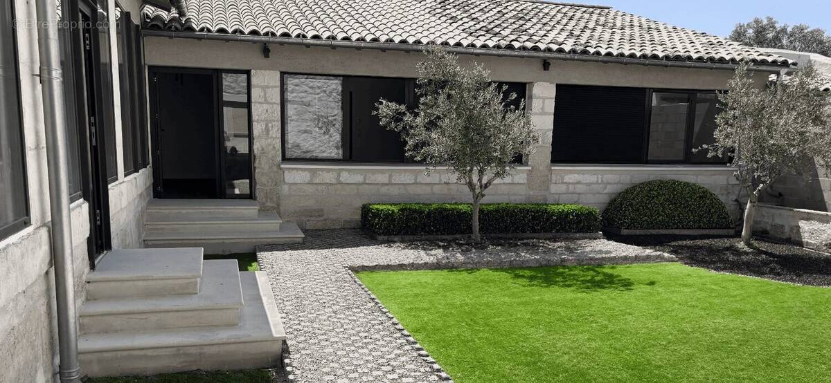 Maison à LUNEL-VIEL