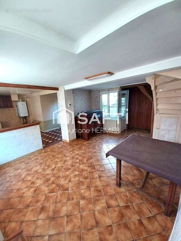 Maison 67 m² à Villeneuve-Sur-Yonne  - photo 2