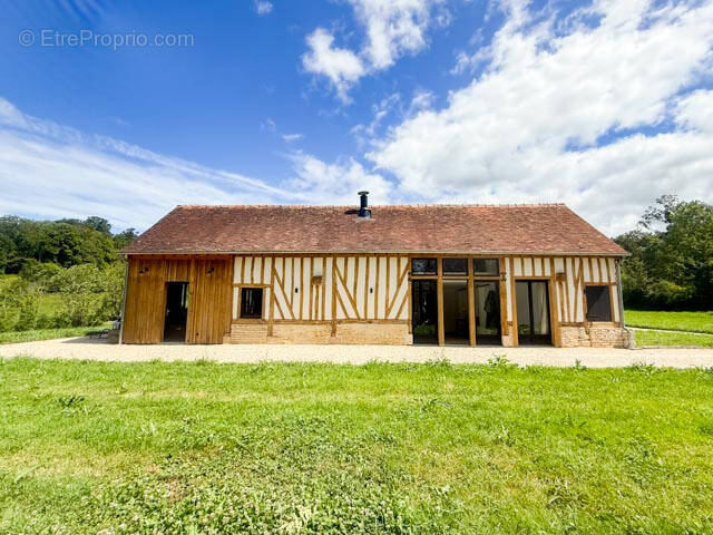 Maison à COURMENIL