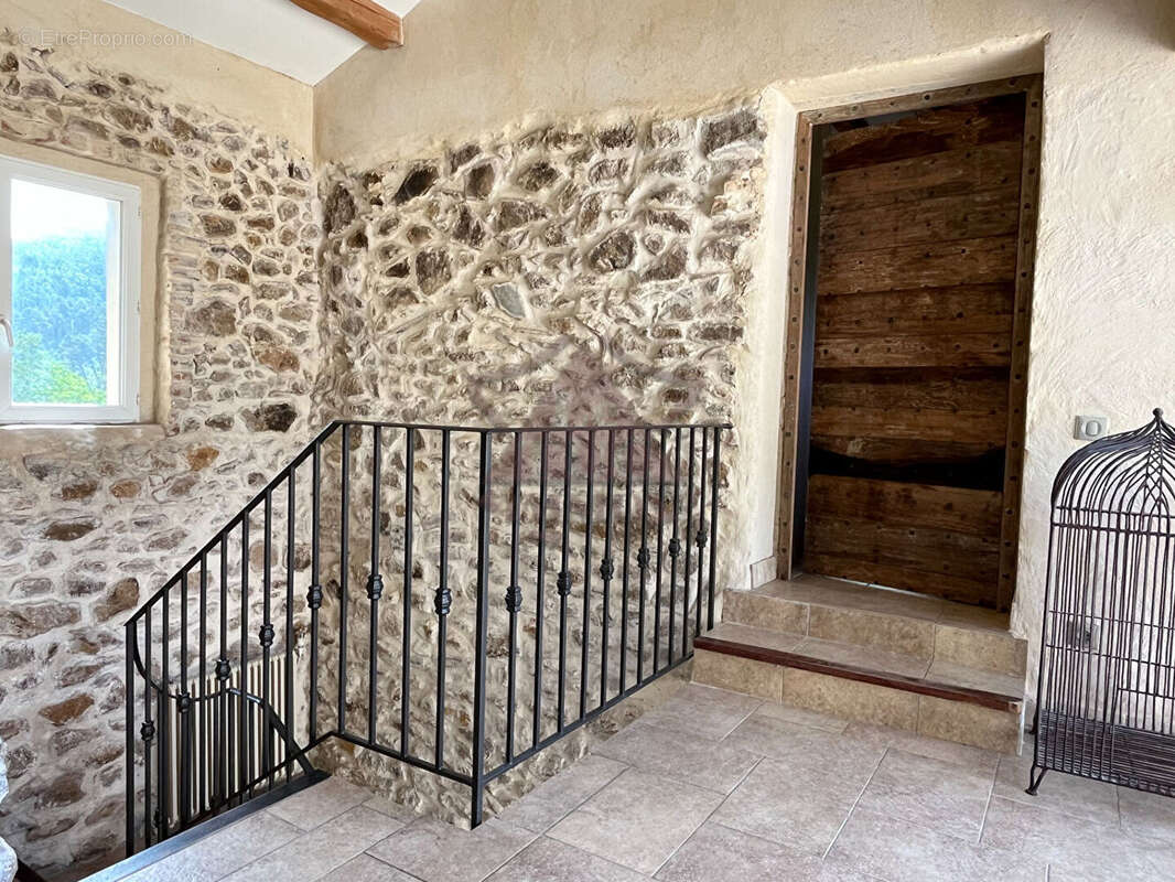 Maison à ROBIAC-ROCHESSADOULE