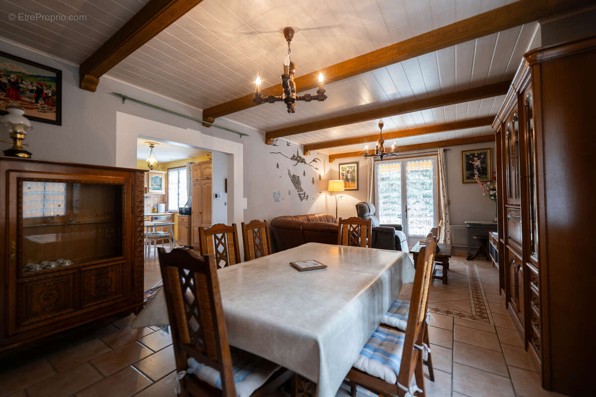 Maison à SAINT-MARCEL-D&#039;ARDECHE