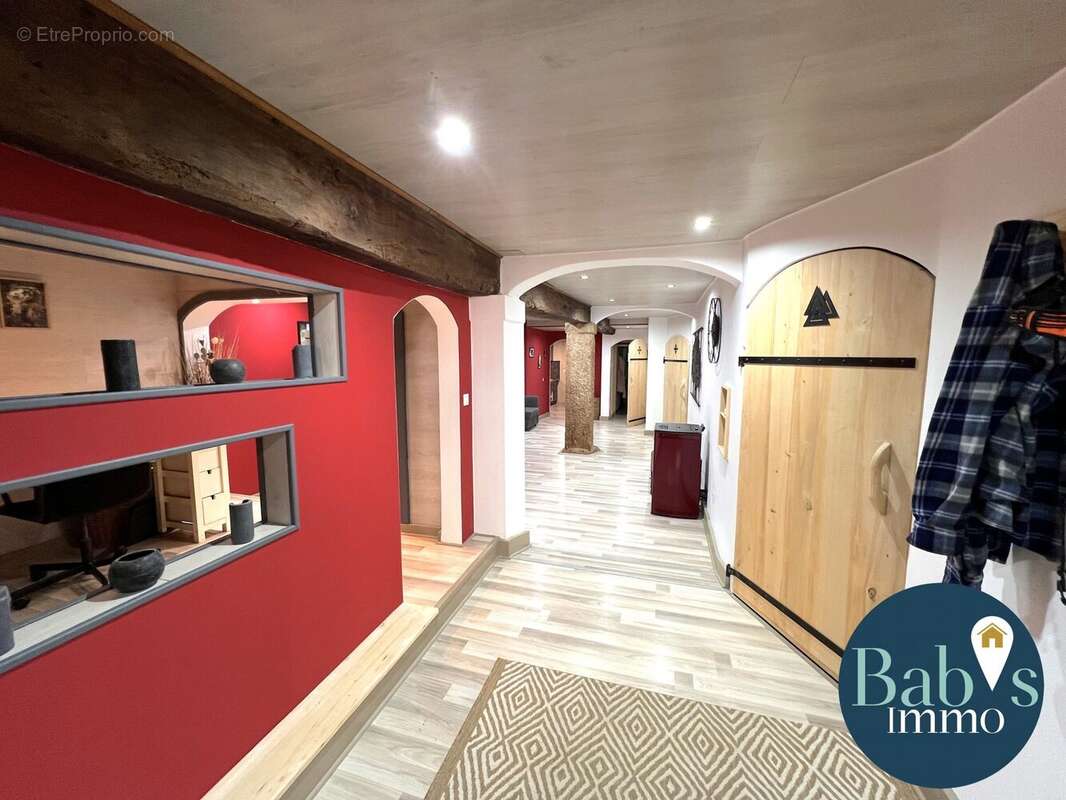 Entrée T3 RDC - Maison à LACAPELLE-MARIVAL