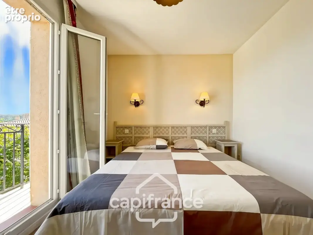 DOMAINE DE PONT ROYAL, maison  de 45 m2 avec vue dégagée , élevée d'un étage, 2 chambres, mitoyenne d'un seul côté, piscine priv - photo 29