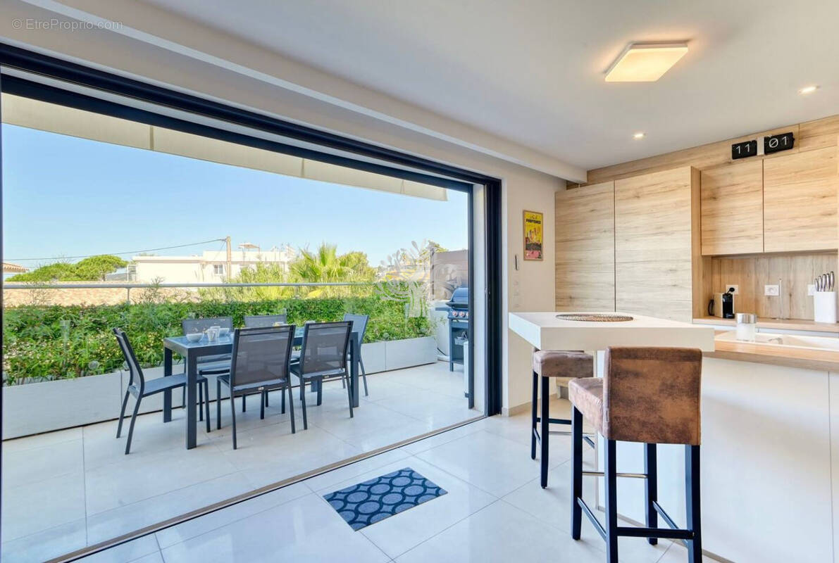 Appartement à SANARY-SUR-MER