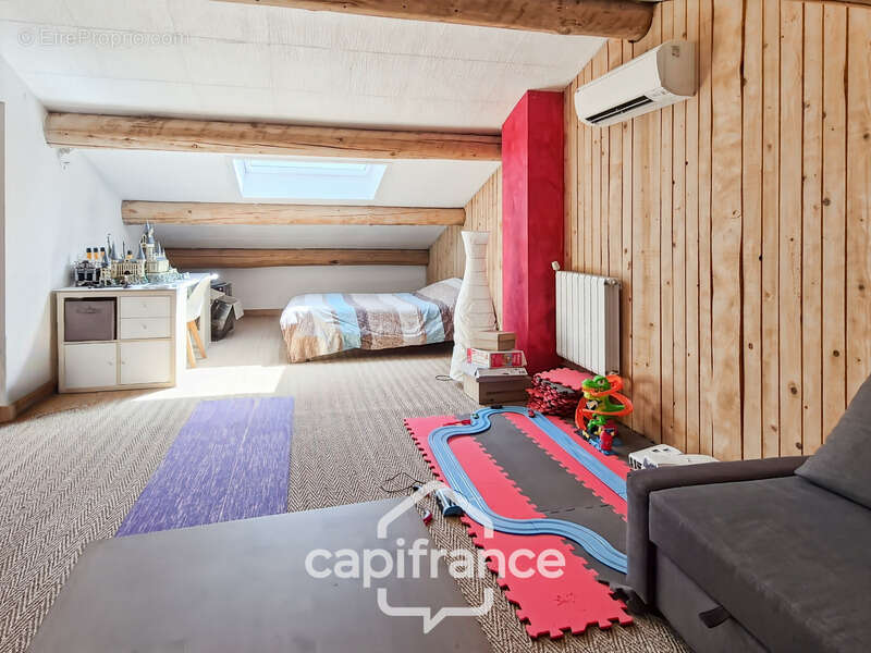 Maison à SAINT-GENIES-DE-COMOLAS