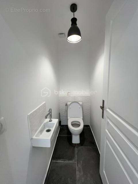 Magnifique longère-briarde en L, offrant 153m2 de charme/volume et robustesse + terrasse privative = vrai coup de coeur  !!! - photo 8