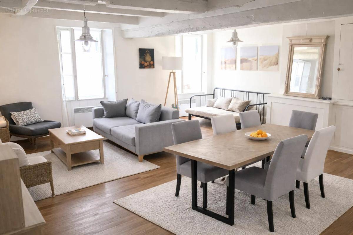Appartement à SAINT-MARTIN-DE-RE