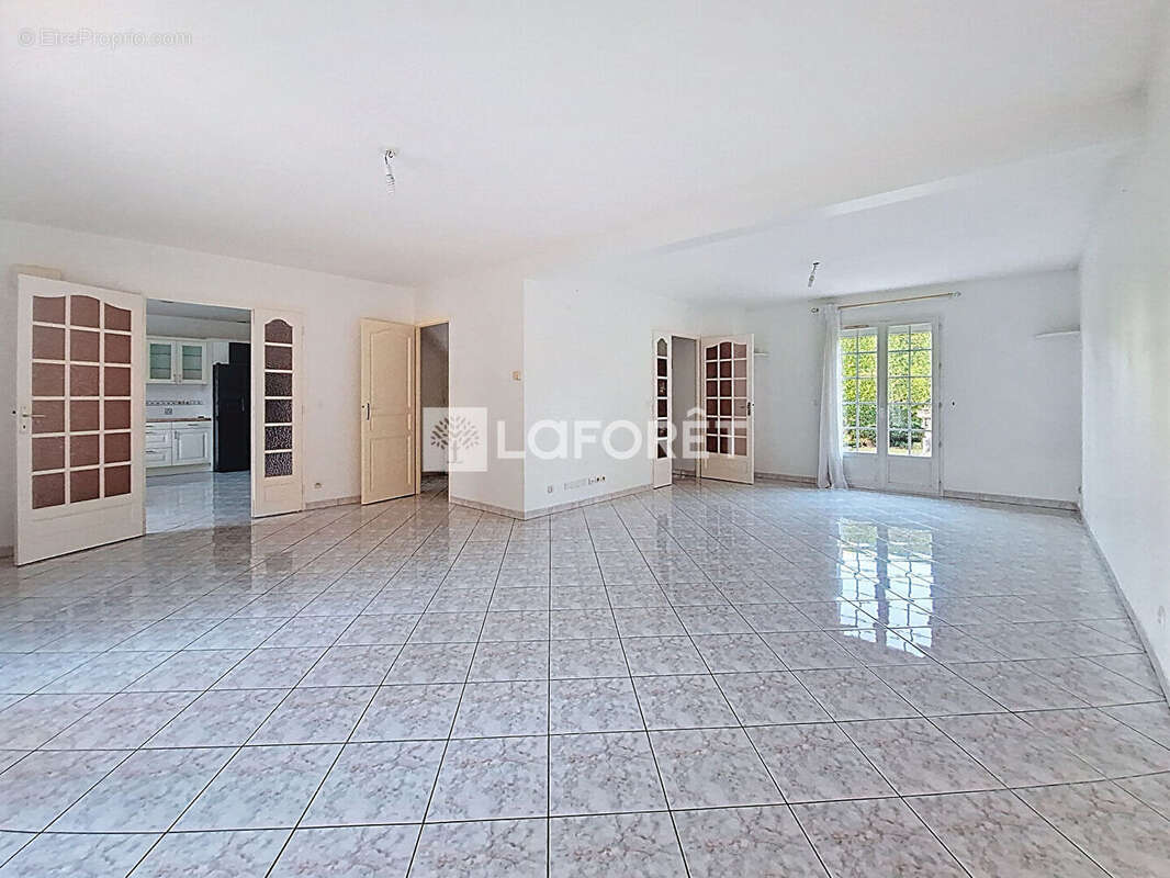 Maison à LEUVILLE-SUR-ORGE