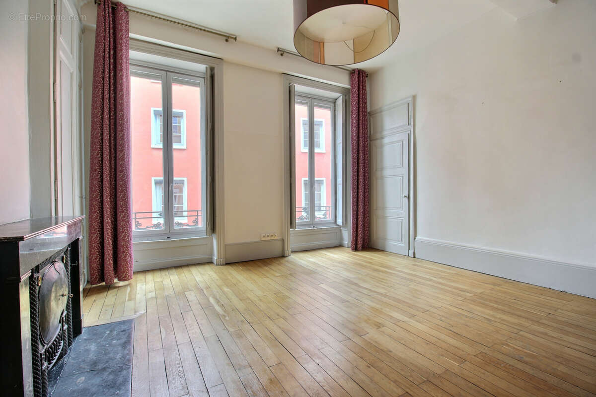 Appartement à LYON-9E