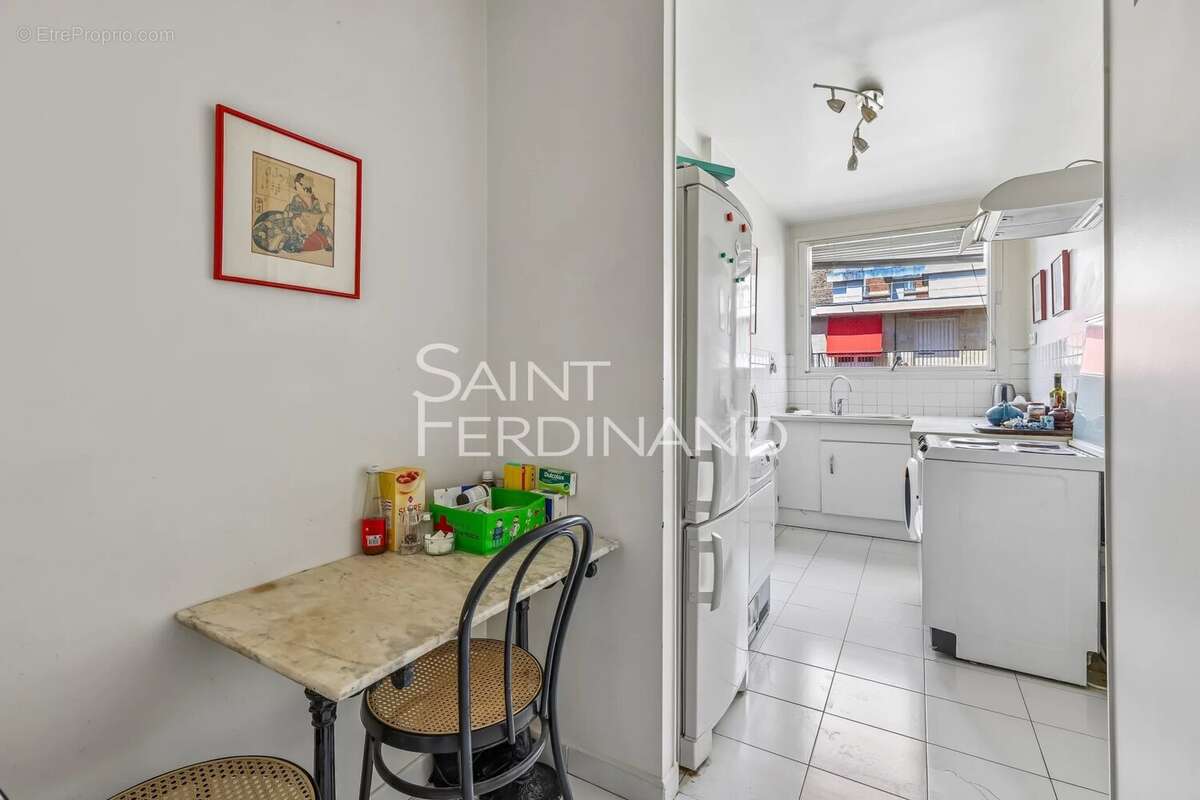 Appartement à NEUILLY-SUR-SEINE