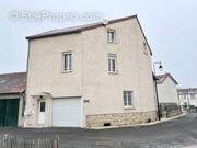 Maison à LE MAYET-DE-MONTAGNE