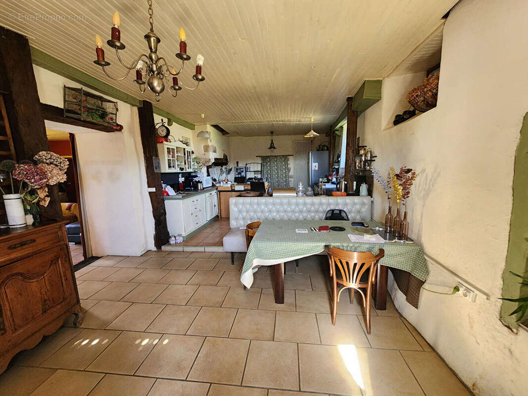 Maison à BRILLAC