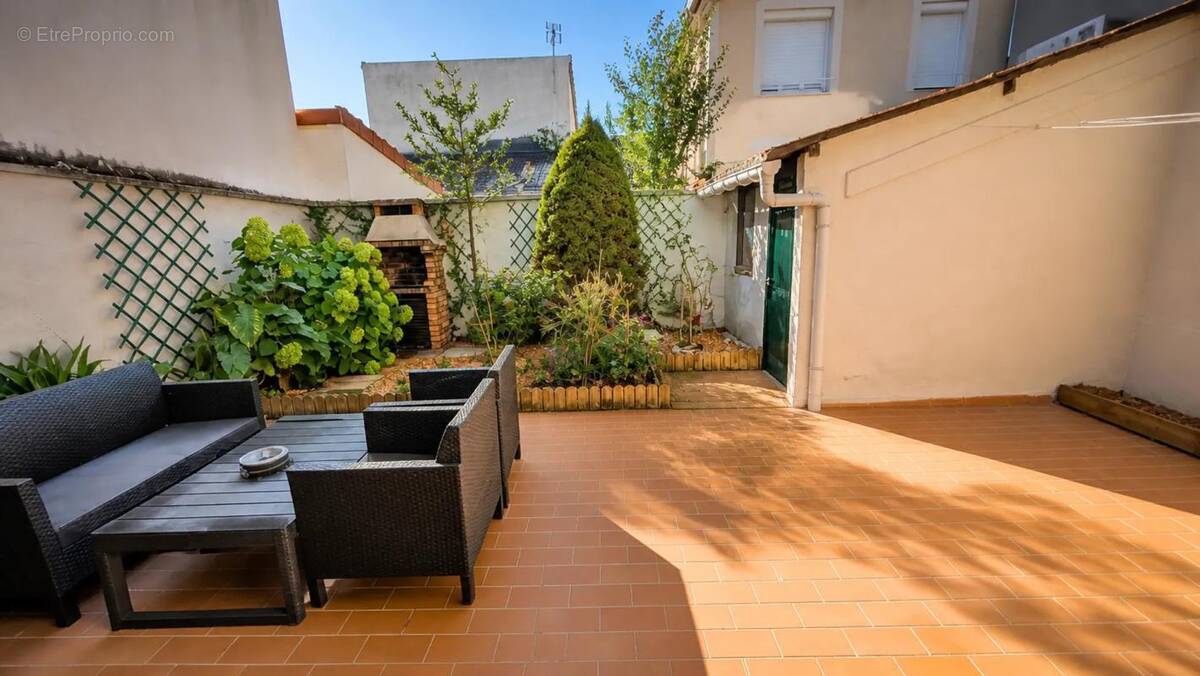 Maison 6 pièces 115 m² · à Drancy · 115 m² · 348 000 €